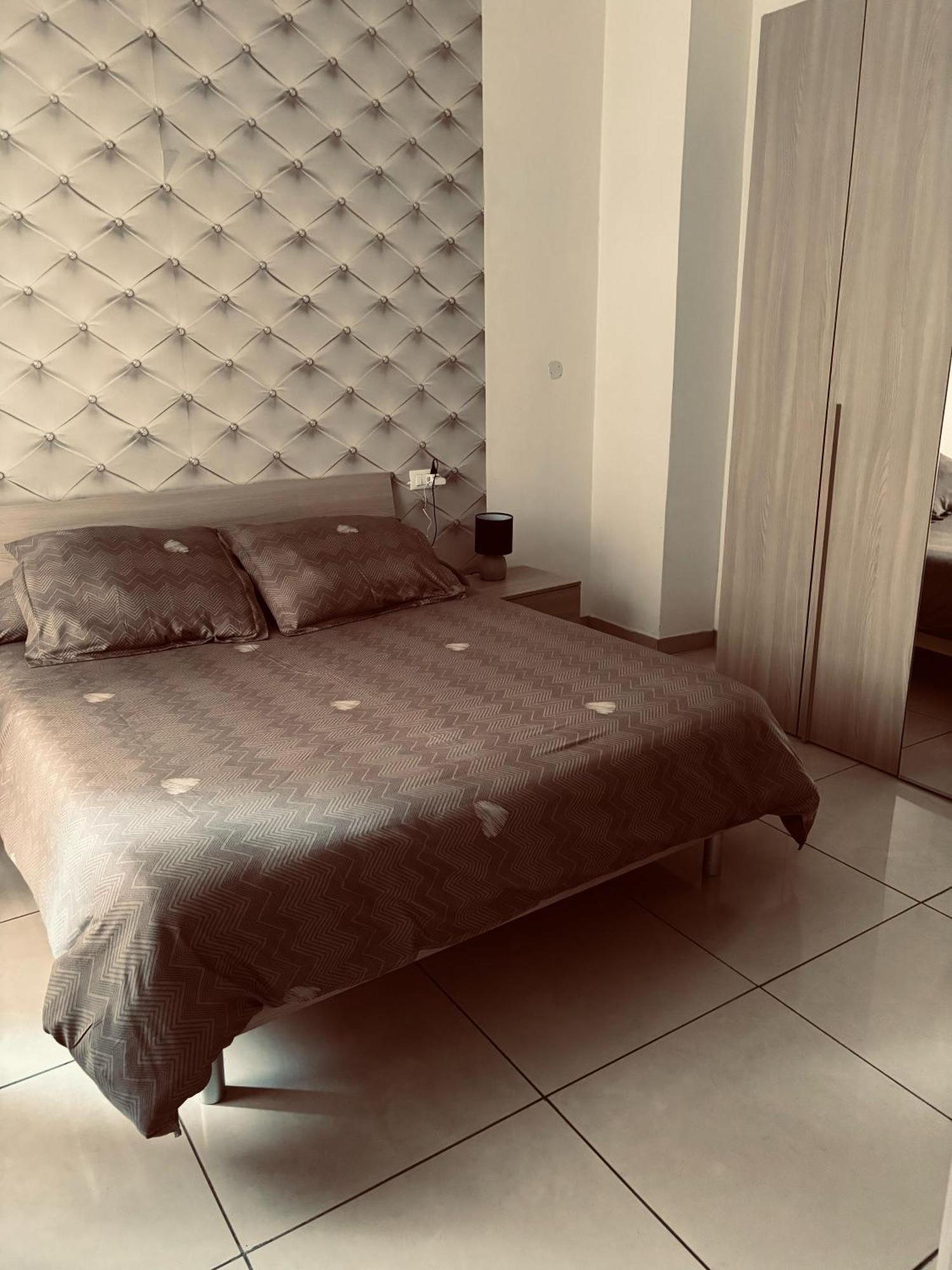 Brown Apartment Санремо Екстер'єр фото