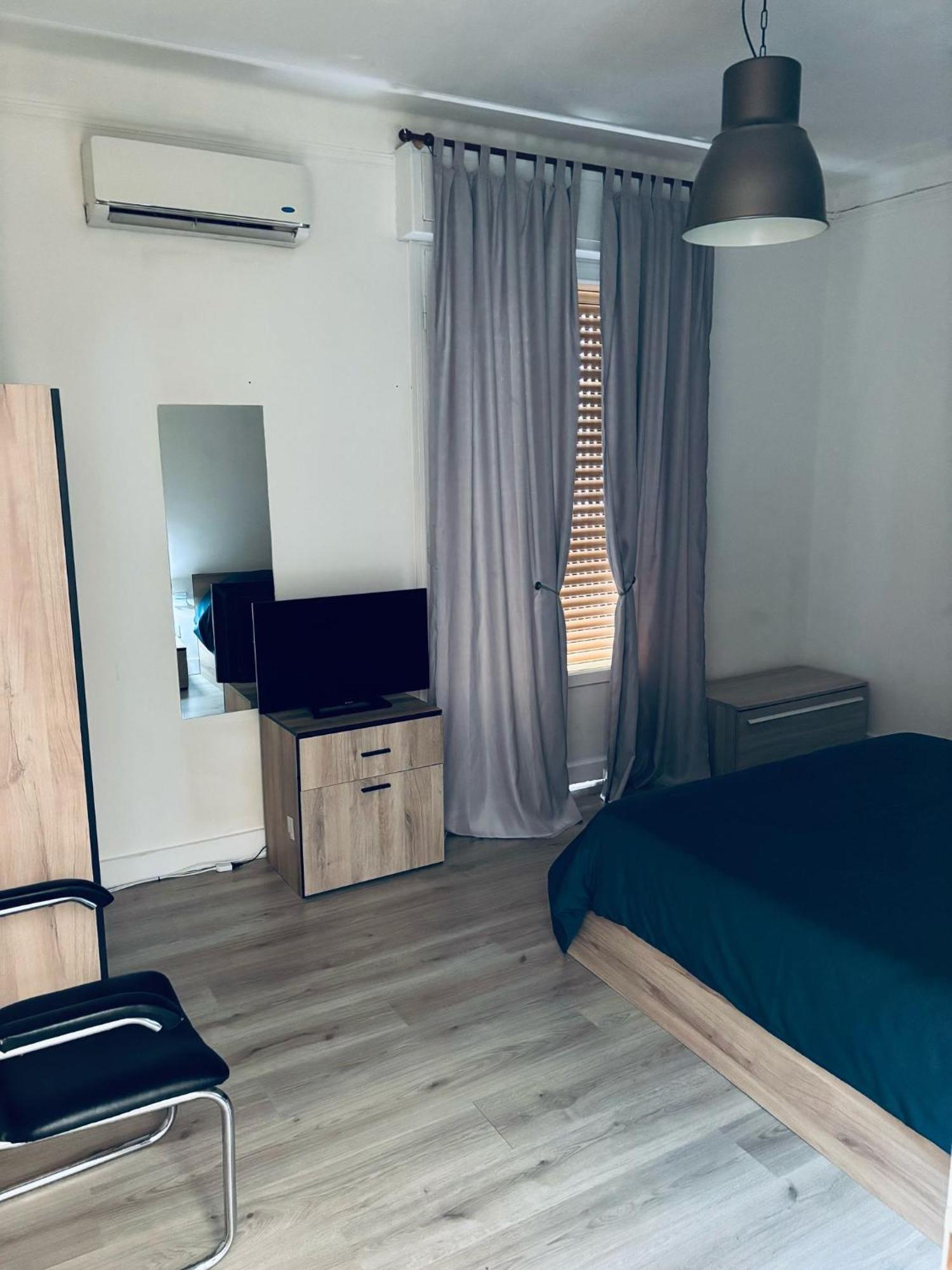 Brown Apartment Санремо Екстер'єр фото