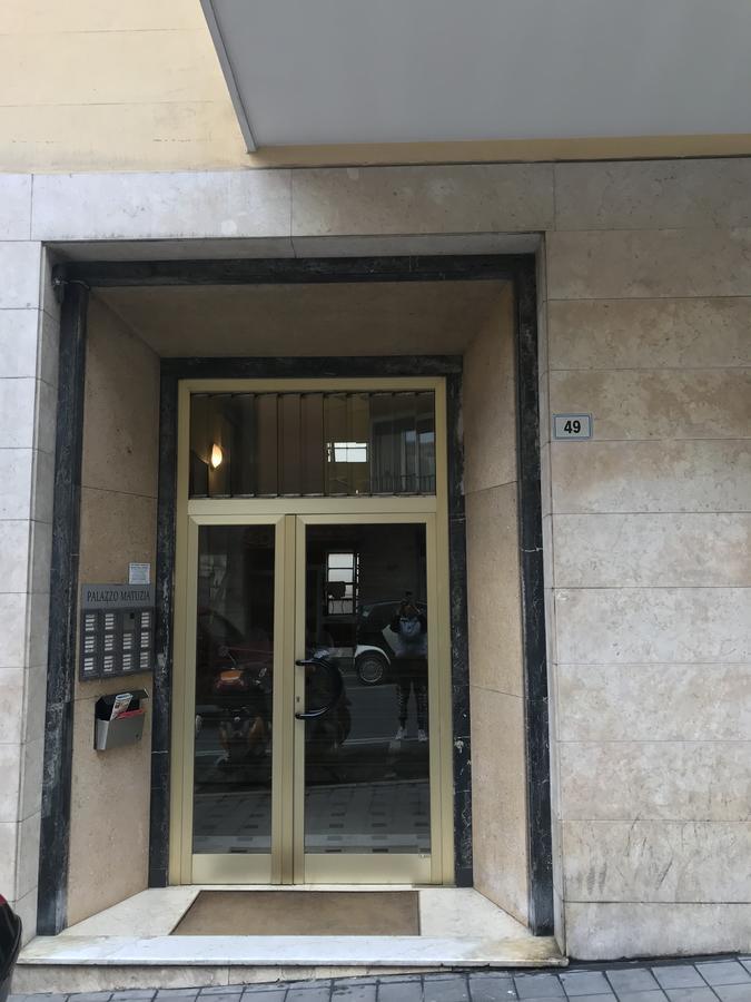 Brown Apartment Санремо Екстер'єр фото